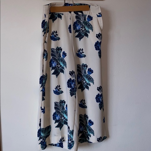 h&m women’s wide leg goucho floral pants . size 8 - Picture 1 of 5